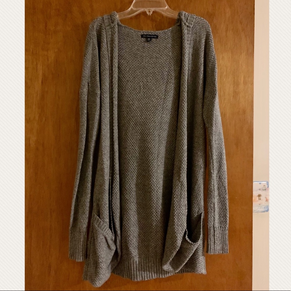 Gray hooded AE cardigan!